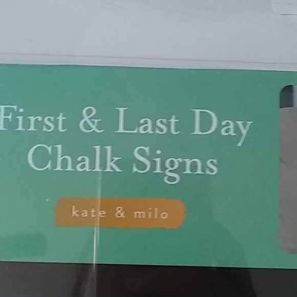 🧜♀️🆕Nwt first and last day sign - Picture 2 of 4